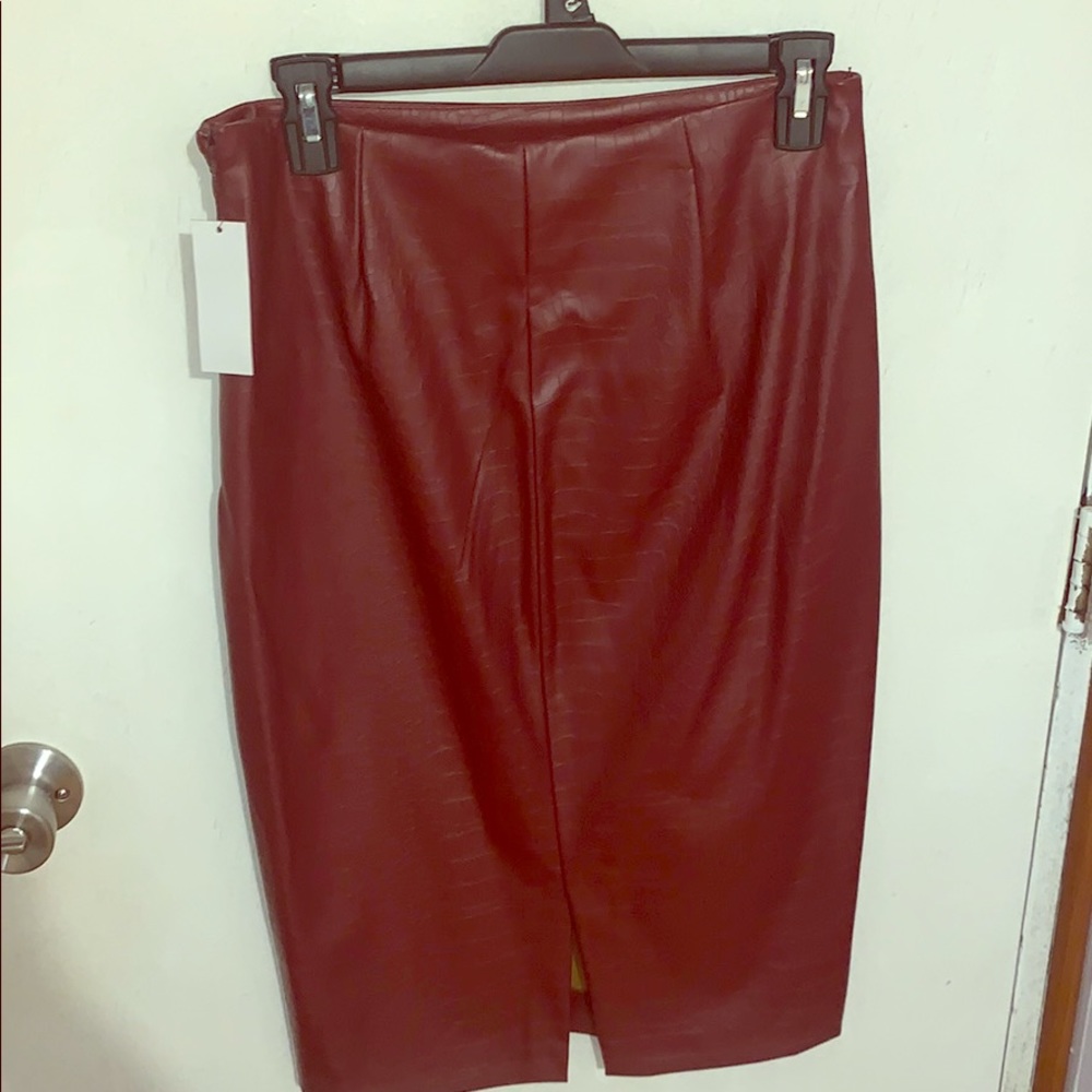 Nicki Minaj Burgundy faux snakeskin pencil skirt